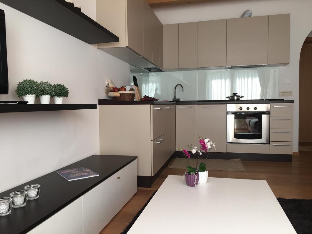 Апартаменты Residenza Eleonora Тему Экстерьер фото